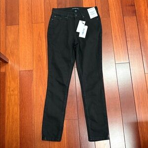 NWT Calvin Klein jeans black  size 25 petite